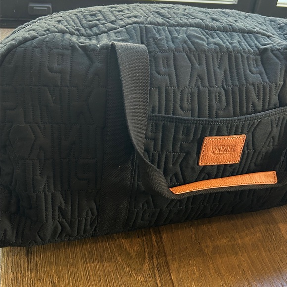 PINK Victoria’s Secret Black Quilted Duffel Bag - Picture 13 of 14